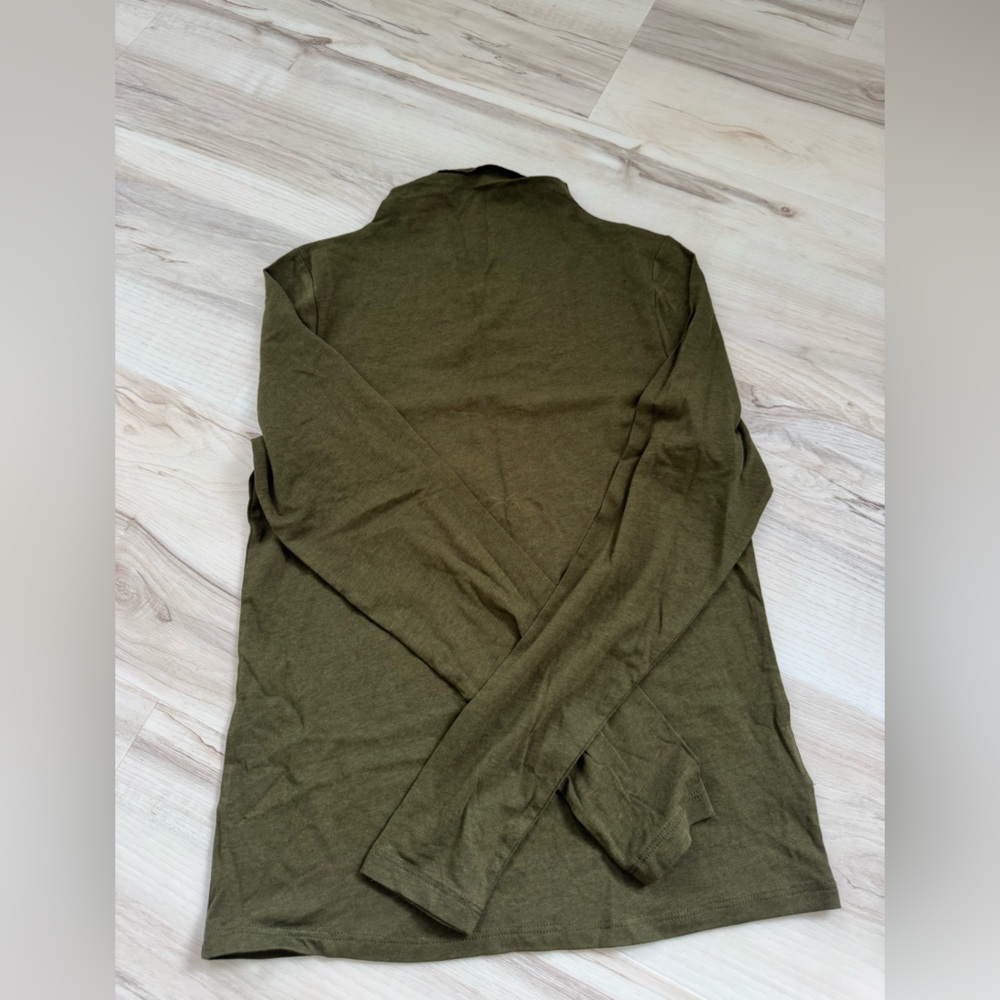 Old Navy Olive Green Long Sleeve Tee